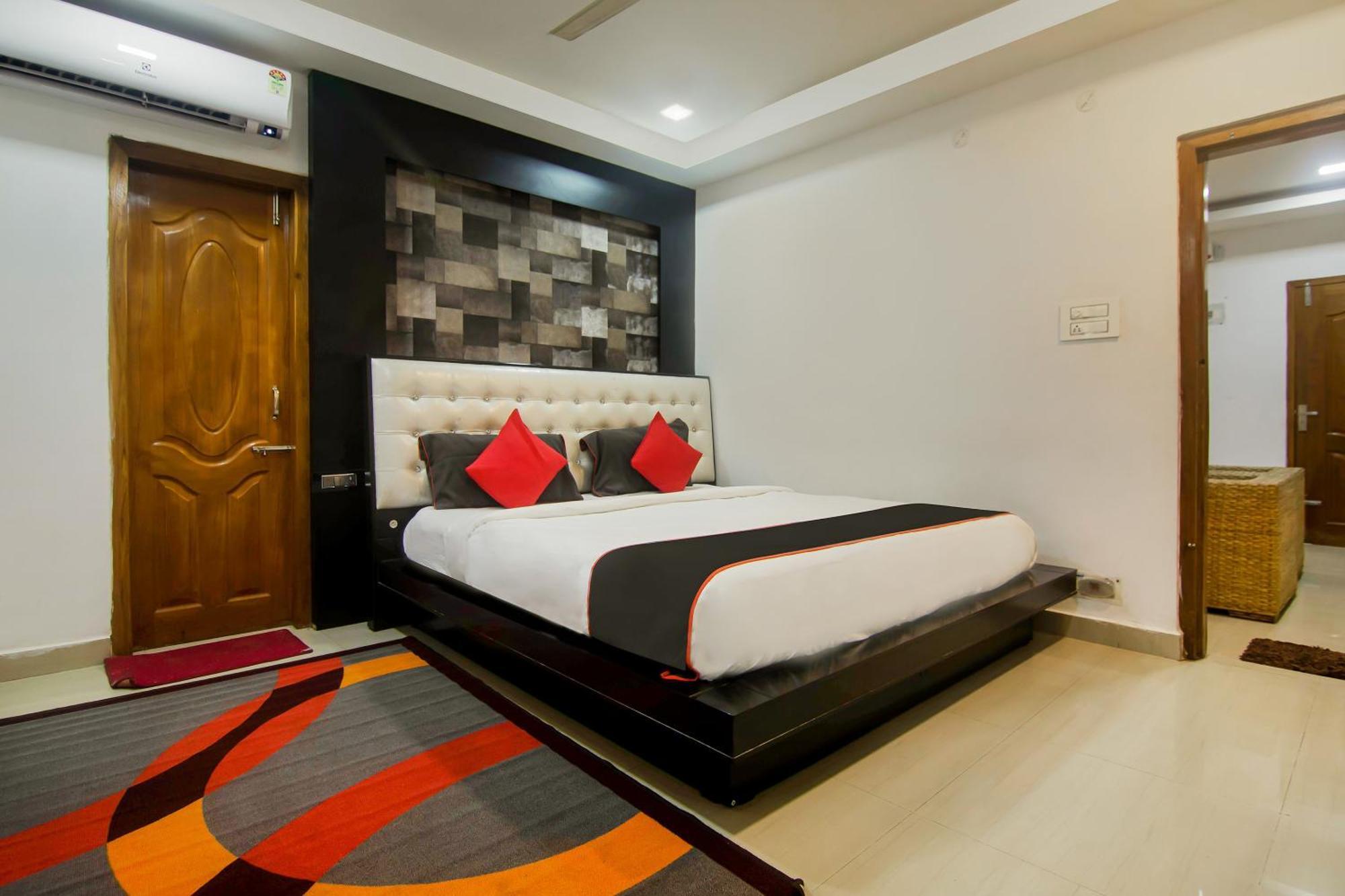 Hotel Collection O The Blu Bell Nizarapar Path Guwahati Exterior foto